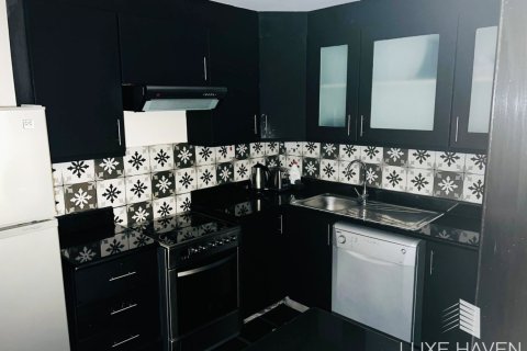 Apartment de 2 dormitorios en Sadaf, UAE No. 15073 3