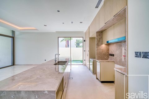 Villa de 4 dormitorios en Golf Place, UAE No. 203766 9