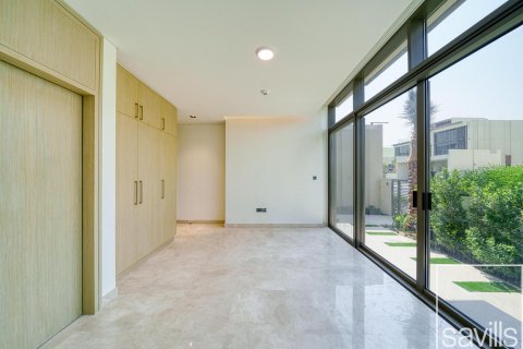Villa de 4 dormitorios en Golf Place, UAE No. 203766 15