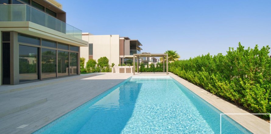 Villa de 4 dormitorios en Golf Place, UAE No. 203766