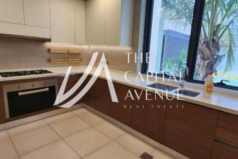4 bedrooms Villa on the Yas Island, UAE No. 213127 5