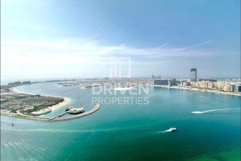 Appartement de 4 chambres à EMAAR Beachfront, UAE No. 217609 4
