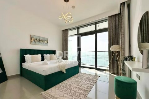 Appartement de 4 chambres à EMAAR Beachfront, UAE No. 217609 11