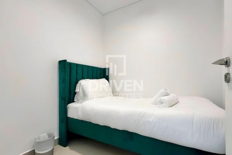 Appartement de 4 chambres à EMAAR Beachfront, UAE No. 217609 14