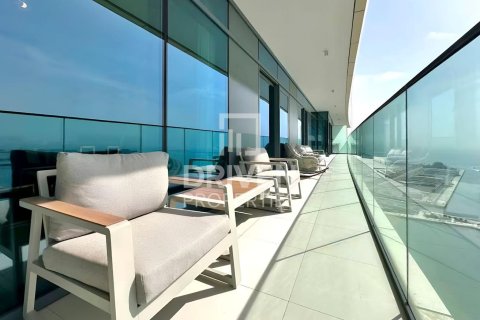 Appartement de 4 chambres à EMAAR Beachfront, UAE No. 217609 27