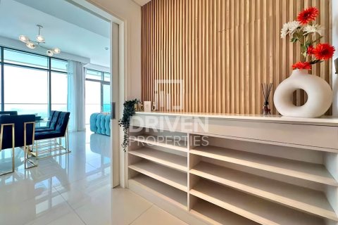 Appartement de 4 chambres à EMAAR Beachfront, UAE No. 217609 19