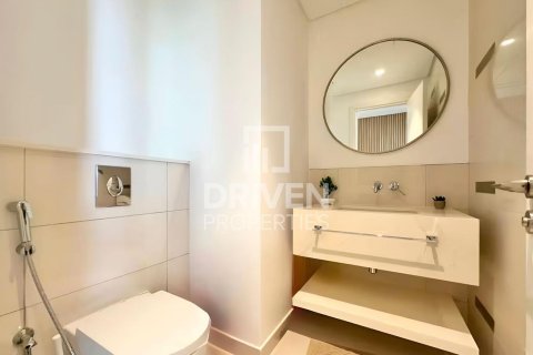 Appartement de 4 chambres à EMAAR Beachfront, UAE No. 217609 21