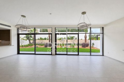 4 bedrooms Villa in Al Furjan, UAE No. 221519 3