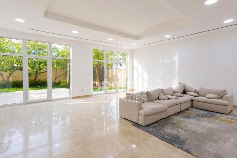 6 bedrooms Villa in The Villa, UAE No. 212442
