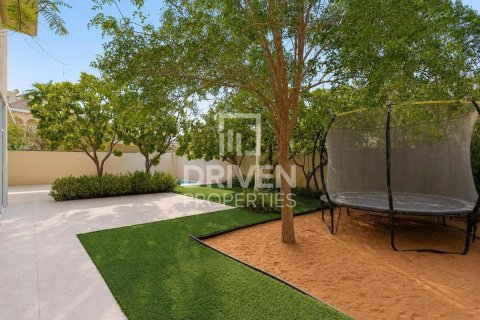 6 bedrooms Villa in The Villa, UAE No. 212442 27