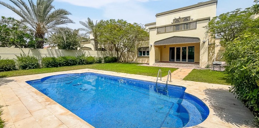 Villa de 4 chambres à Regional, UAE No. 222756