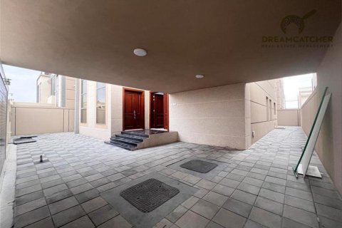 Appartement de 4 chambres à Al Yasmeen, UAE No. 34170 18