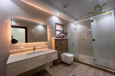 Appartement de 4 chambres à Al Yasmeen, UAE No. 34170 16