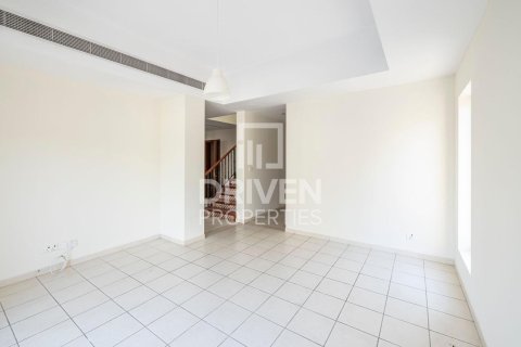 Villa de 5 dormitorios en Arabian Ranches, UAE No. 218438 9