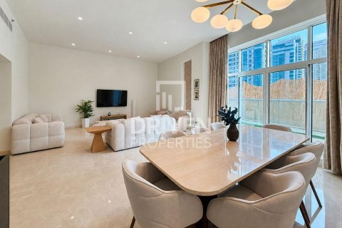 Apartment de 4 dormitorios en Dubai Marina, UAE No. 223168