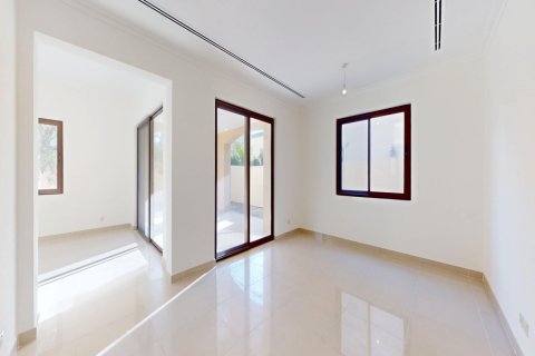 5 bedrooms Villa in Dubai, UAE No. 217084 14