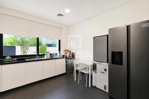 4 bedrooms Villa in DAMAC Hills (Akoya by DAMAC), UAE No. 211214 9