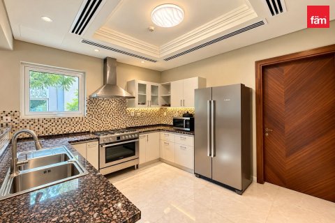 Вилла с 4 спальнями в Al Furjan, ОАЭ №217001 8