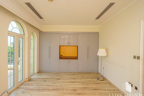 3 bedrooms Villa in Legacy, UAE No. 10652 31