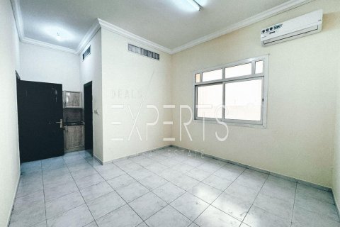 4 bedrooms Villa in Abu Dhabi, UAE No. 223970 17