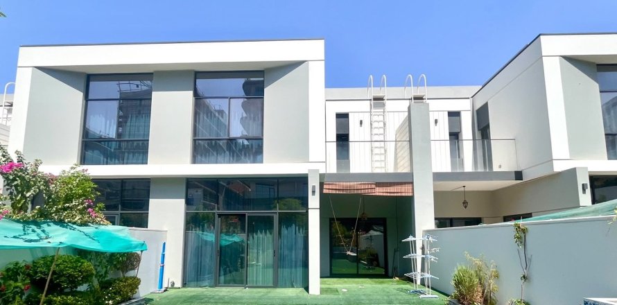 Townhouse de 3 dormitorios en Al Furjan, UAE No. 221729