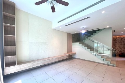 Townhouse de 3 dormitorios en Al Furjan, UAE No. 221729 4