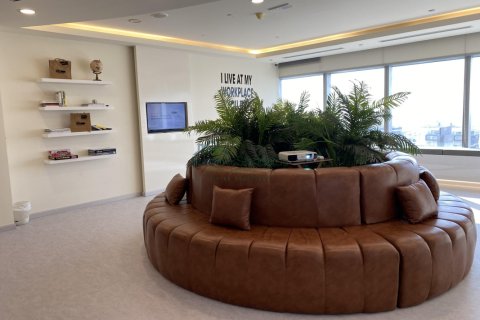 300m² Office in World Trade Centre Residence, UAE No. 219384