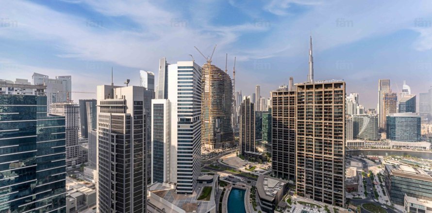 Appartement de 4 chambres à Business Bay, UAE No. 220260