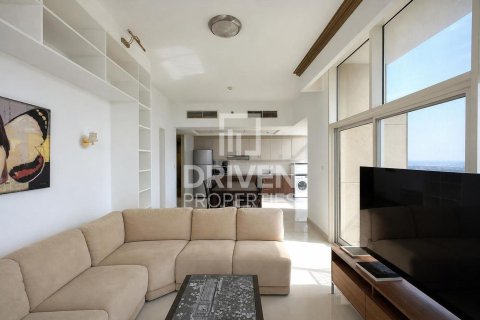 Apartment de 2 dormitorios en District 13, UAE No. 204719 4