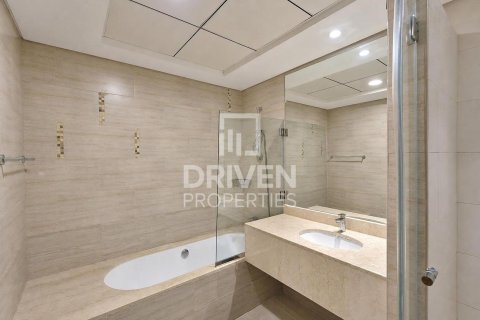 Apartment de 2 dormitorios en District 13, UAE No. 204719 19