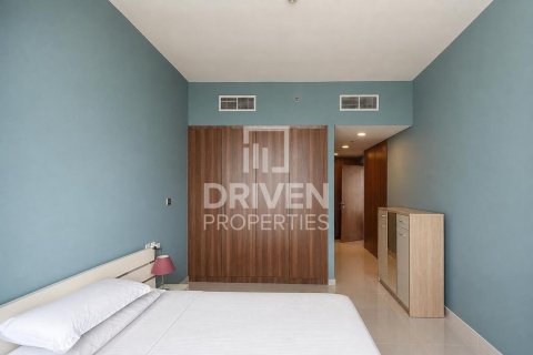 Apartment de 2 dormitorios en District 13, UAE No. 204719 12