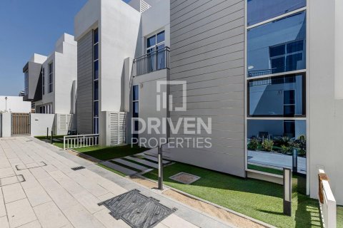 4 bedrooms Townhouse in Victory Heights, UAE No. 217948 17