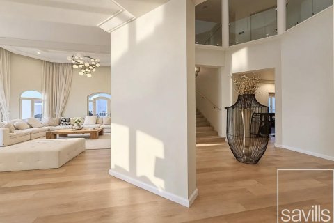 Вилла с 4 спальнями в Garden Homes, ОАЭ №217385 3