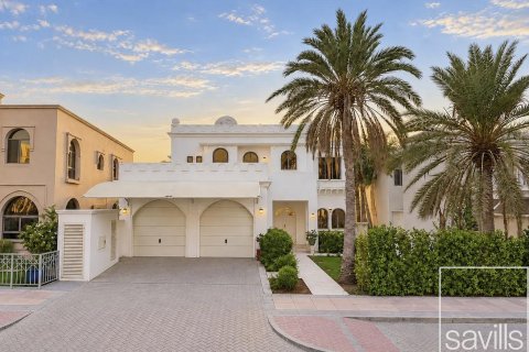 Вилла с 4 спальнями в Garden Homes, ОАЭ №217385 19