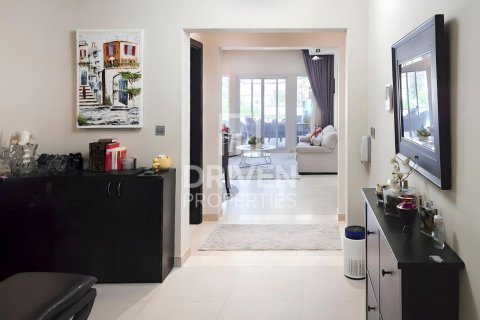 Villa de 3 dormitorios en District 16, UAE No. 202723 7