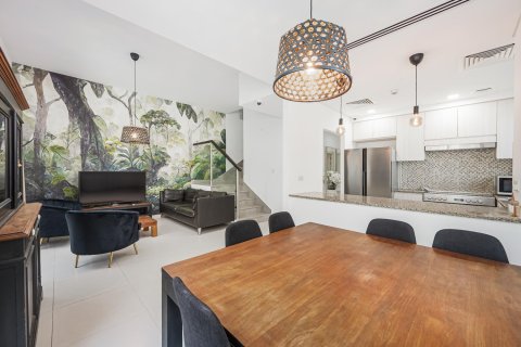 Таунхаус с 4 спальнями в Arabella Townhouses 3, ОАЭ №218863 8
