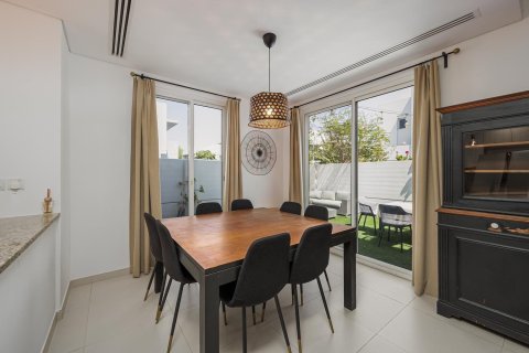 Таунхаус с 4 спальнями в Arabella Townhouses 3, ОАЭ №218863 6