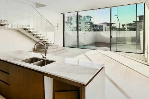 Villa de 3 dormitorios en Dubai, UAE No. 197485