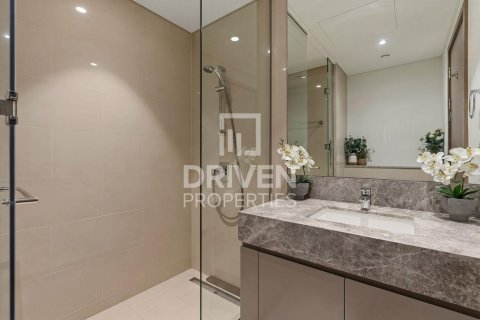 Apartment de 2 dormitorios en Opera District, UAE No. 221460 15