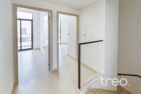 3 bedrooms Townhouse in Spring, UAE No. 220910 11