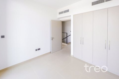 3 bedrooms Townhouse in Spring, UAE No. 220910 9