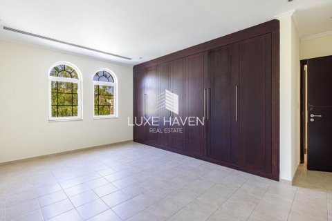 Villa de 4 chambres à Legacy, UAE No. 14508 12