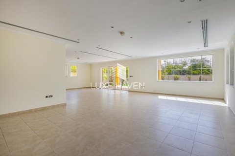 Villa de 4 chambres à Legacy, UAE No. 14508 21