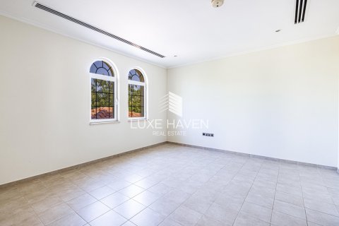 Villa de 4 chambres à Legacy, UAE No. 14508 18