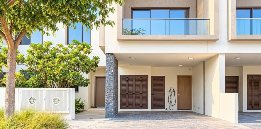 Townhouse de 3 dormitorios en  Yas Island, UAE No. 223439