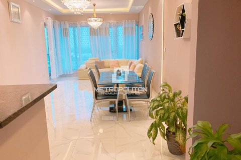2 bedrooms Apartment in Dubai Land, UAE No. 157470