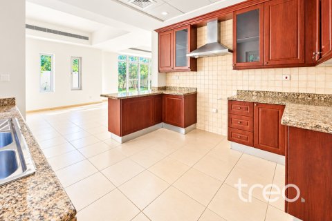 4 bedrooms Villa in Arabian Ranches, UAE No. 220781 7
