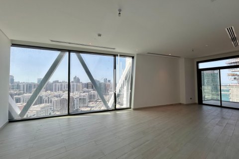 Apartment de 2 dormitorios en Tourist Club Area, UAE No. 35615 3