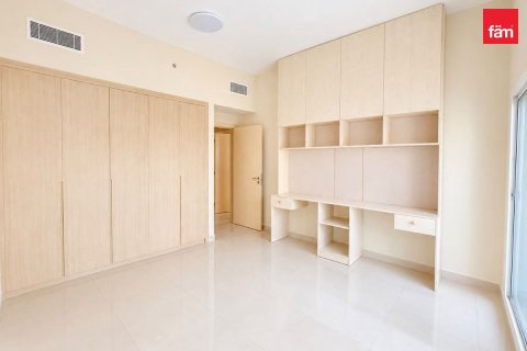 Apartment de 2 dormitorios en Dubai Sports City, UAE No. 224701 4