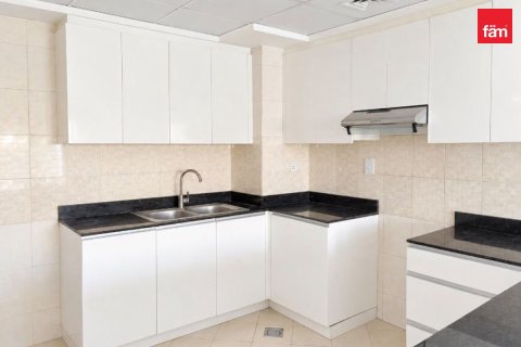 Apartment de 2 dormitorios en Dubai Sports City, UAE No. 224701 8